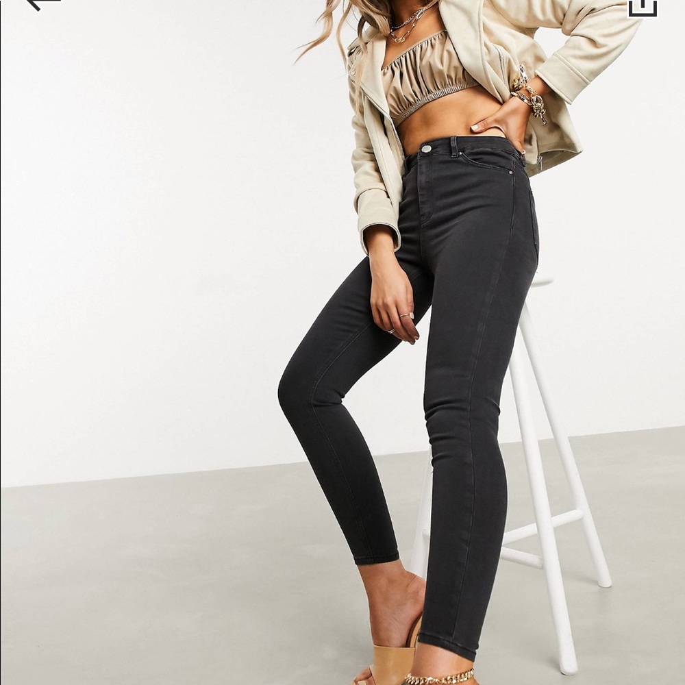 High-rise Black Skinny Jeans